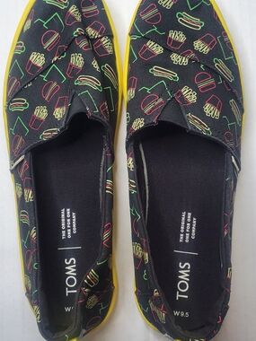 TOMS Slip-On Sneakers with Burger & Fries Print - Black/Yellow Womans 9.5